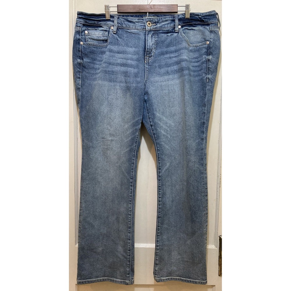 Torrid Mid-Rise Slim Boot Jeans Womens Size 18S Medium Wash‎ Luxe Stretch Retro